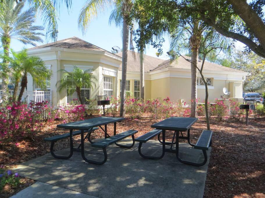 Disney Fan Condo-Renovated 2024 كيسيمي المظهر الخارجي الصورة