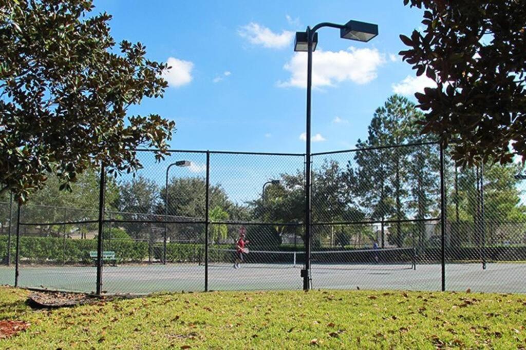 Disney Fan Condo-Renovated 2024 كيسيمي المظهر الخارجي الصورة